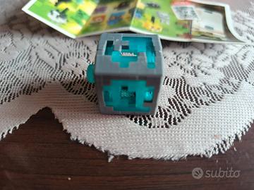 Statuetta Diamond Ore Minecraft Kinder Joy