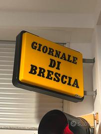 Insegna Giornale di Brescia Bifacciale