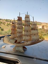 lampada a galeone