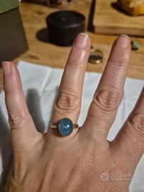  Anello Vintage  con Pietra Azzurra Cabochon