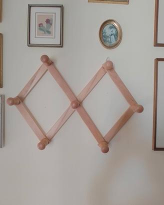 Appendiabiti da parete in legno naturale 