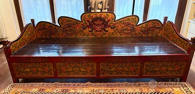 Raro letto da oppio tibetano XIX sec