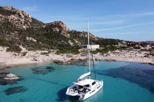 Catamarano natante aventura 34
