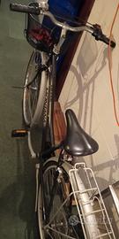 BICICLETTA SEMINUOVA IN PERFETTE CONDIZIONI