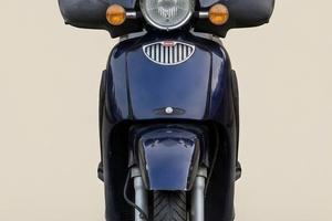 Scooter Aprilia Scarabeo 200 cc.