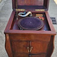 SVENDITA MOBILI, OGGETTI E BICICLETTE VINTAGE