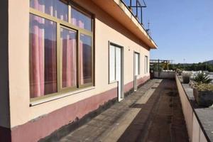 Appartamento di 135 m² con più di 5 locali a Auson