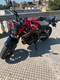 Vend Moto HondaCB500 come nuova