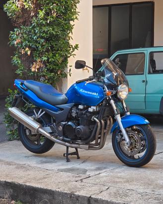 Kawasaki ZR7 