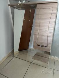 Specchio con mobiletto bagno
