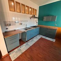 Cucina angolare completa