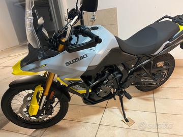 Suzuki V-strom 800 DE