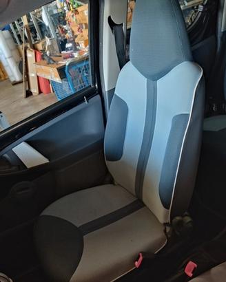 Sedile anteriore dx CITROEN C1 del 2008
