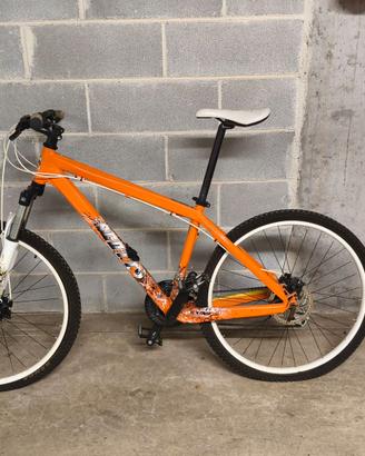 Mountain Bike Scott Voltage YZ30 come nuova