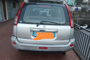 Nissan x trail