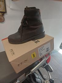 stivaletto  touring 