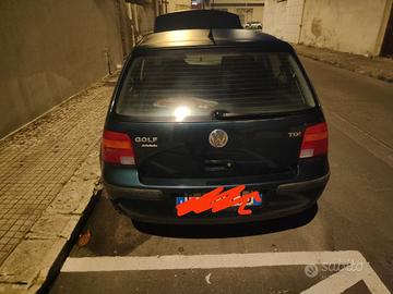 GOLF IV 4 SERIE 1.9 DIESEL COLORE VERDE BOTTIGLIA.