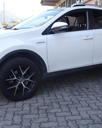 TOYOTA - RAV4 - 2.5 Hybrid 4WD Exclusive