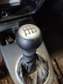 Leva cambio FIAT SEDICI 4X4 1910cc MTJET del 2007