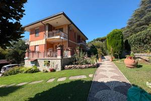Appartamento di 143 m² con 4 locali e box auto a C