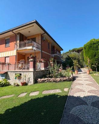 Appartamento di 143 m² con 4 locali e box auto a C