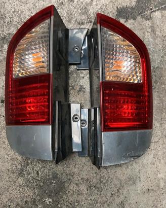 Coppia stop posteriori sang yong kiron 2006