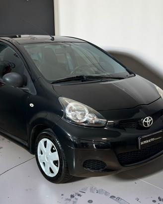 Toyota Aygo 1.0 12V VVT-i 5 porte Sol