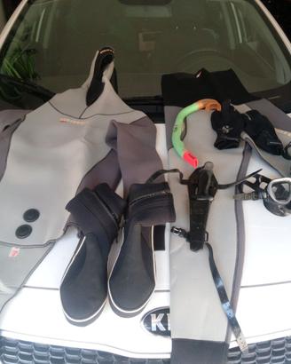 muta e accessori pesca subacquea