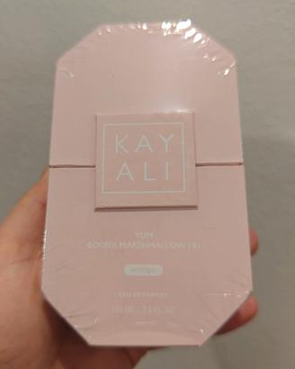 Profumo Kayali Yum Boujee Marshmallow 