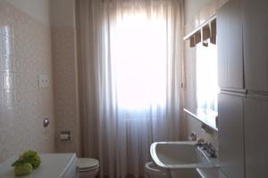 POSTI LETTO VICINO UNIVERSITA e STAZIONE