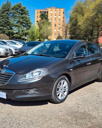 Lancia Delta 1.4 tjt Silver ecochic Gpl 120cv my14