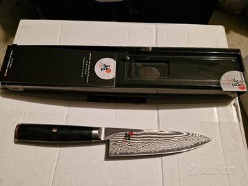 Miyabi 5000FCD

Gyutoh  16 cm