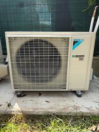 Climatizzatore Daikin Inverter R32 12000 btu