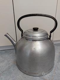 bollitore vintage in alluminio 