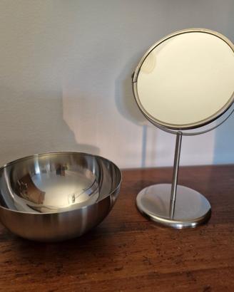 Specchio da tavolo con ciotole inox
