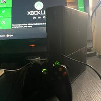 Xbox 360 E - 500GB