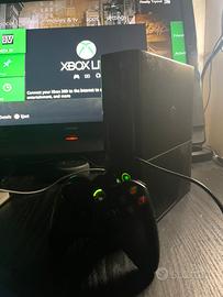 Xbox 360 E - 500GB
