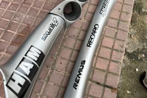 Montanti tetto lancia y elefantino blu rosso