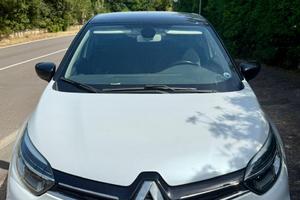 Renault Bianca modello spazioso e comodissimo