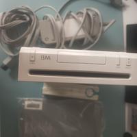 Nintendo Wii con Cavi Originali e 3 Giochi