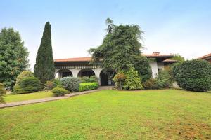 Villa singola Robecchetto con Induno