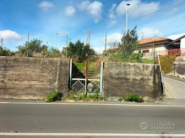 Terreno S. P. Clarenza - Via Bellini