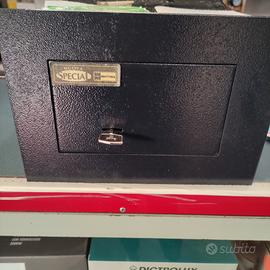 Cassaforte a muro Mottura