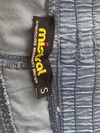pantaloni