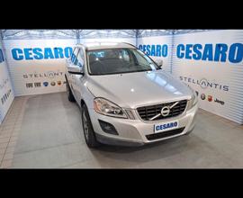 VOLVO XC60 2.4 d5 Momentum
