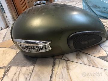 Serbatoio Triumph scrambler