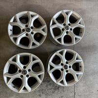 Cerchi in Lega 17” Originali Nissan Juke F16