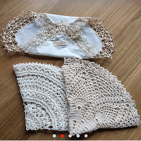 Centrini ricamati a mano artigianalmente