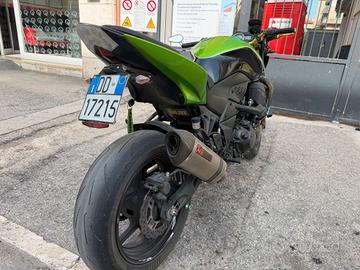 Kawasaki Z750 tantissimi accessori