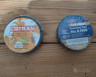 Nastro isolante e fascette di plastica.